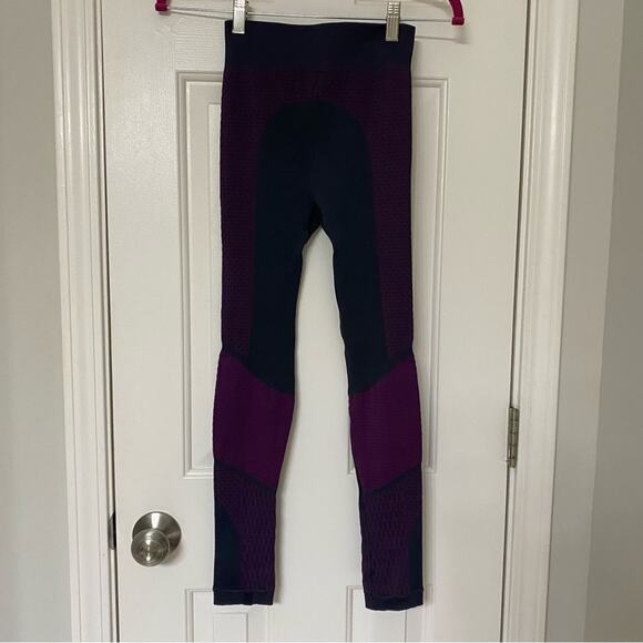 LULULEMON • About That Base Tight Leggings Tender Violet - Picture 11 of 11